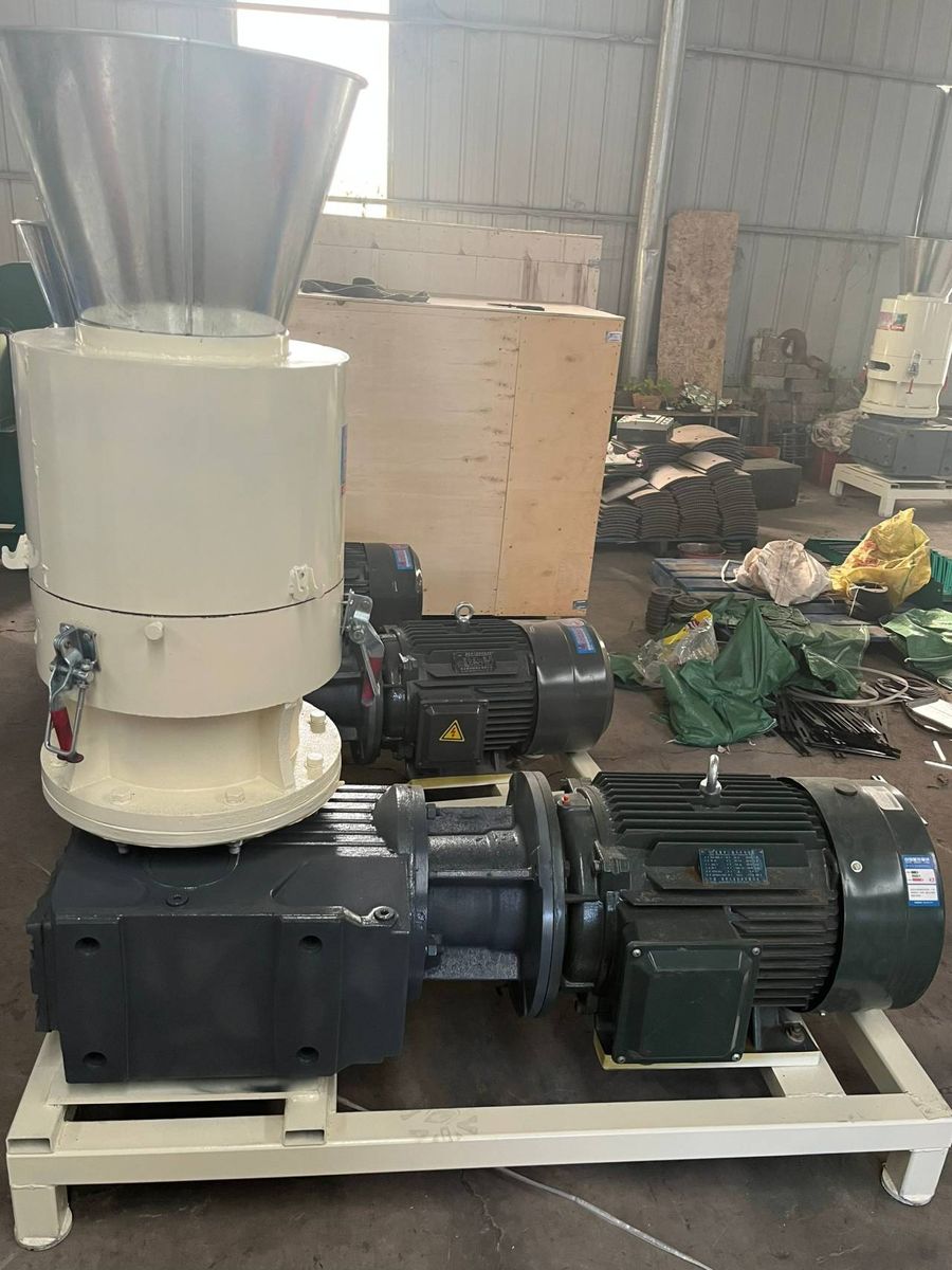 Manure Pellet Machine — Shunxin Fertilizer Machines photo 1