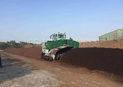 WindrowTurner for Manure Composting